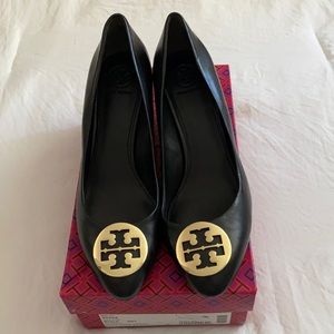 New in box Tory Burch wedges